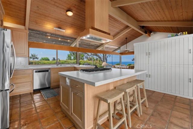 2 N Alta Mira Road, Laguna Beach, CA 92651