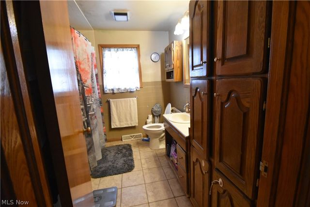 189 Center Street, Struthers, OH 44471