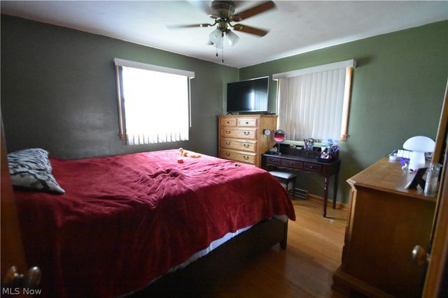 189 Center Street, Struthers, OH 44471