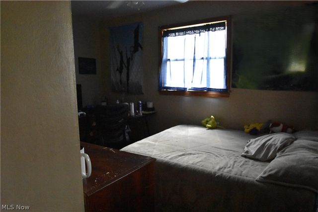 189 Center Street, Struthers, OH 44471