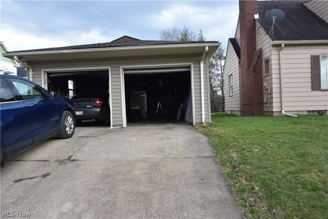 189 Center Street, Struthers, OH 44471