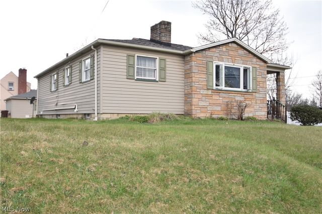 189 Center Street, Struthers, OH 44471