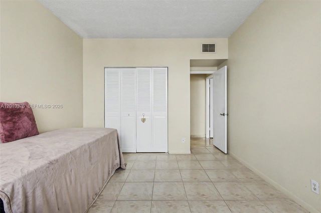 3800 Hillcrest Dr 1211, Hollywood, FL 33021