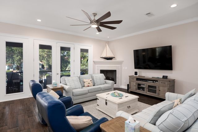 2433 Duncan Drive, Niceville, FL 32578