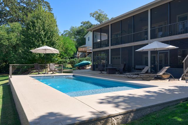 2433 Duncan Drive, Niceville, FL 32578