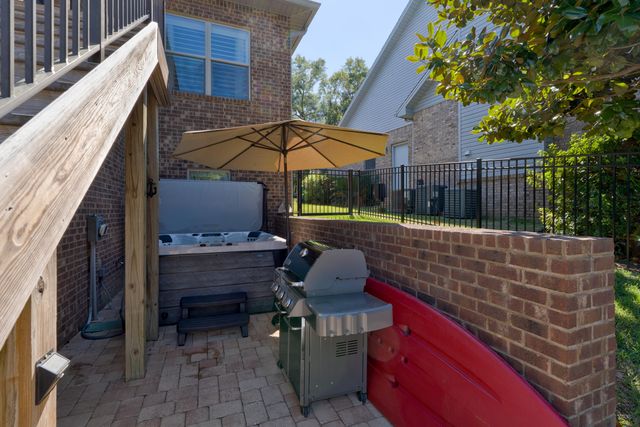 2433 Duncan Drive, Niceville, FL 32578