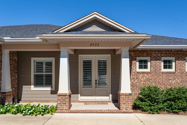 2433 Duncan Drive, Niceville, FL 32578