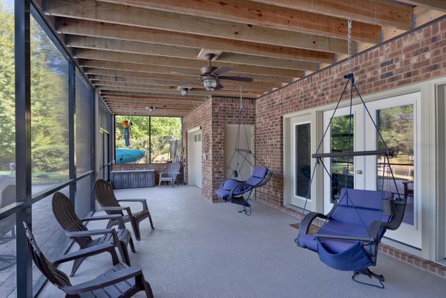 2433 Duncan Drive, Niceville, FL 32578