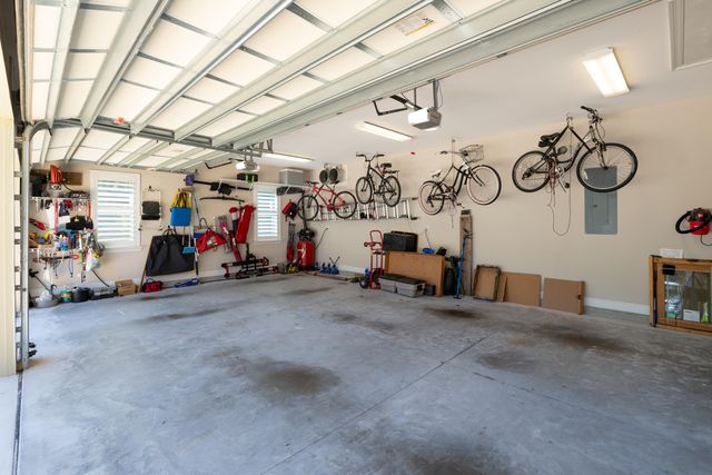 2433 Duncan Drive, Niceville, FL 32578