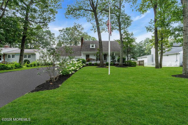 312 Oak Hollow Road, Brick, NJ 08724
