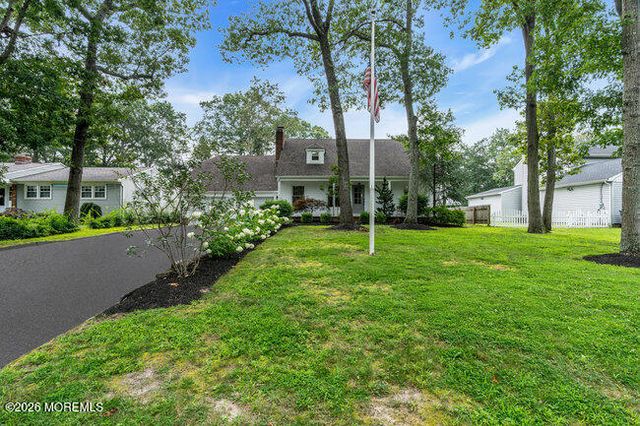 312 Oak Hollow Road, Brick, NJ 08724