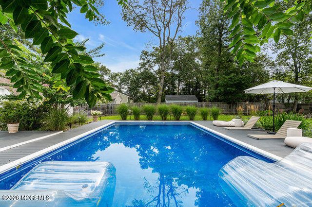 312 Oak Hollow Road, Brick, NJ 08724