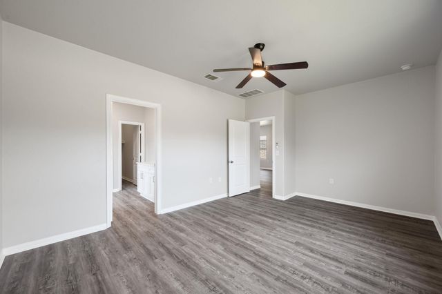 13513 Kearns DR, Pflugerville, TX 78660