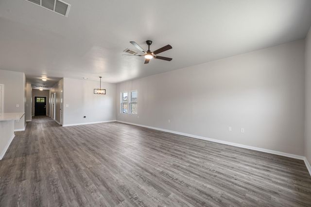 13513 Kearns DR, Pflugerville, TX 78660