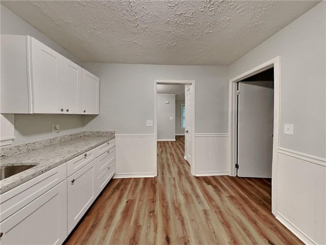 1125 Curtis Drive, Forest Park, GA 30297