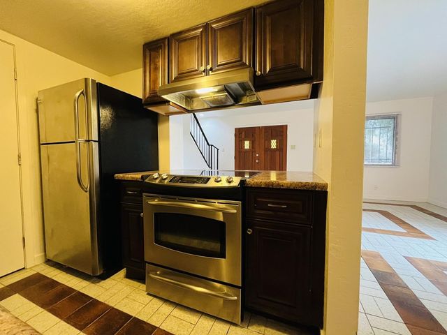 5041 N 40th Avenue, Phoenix, AZ 85019