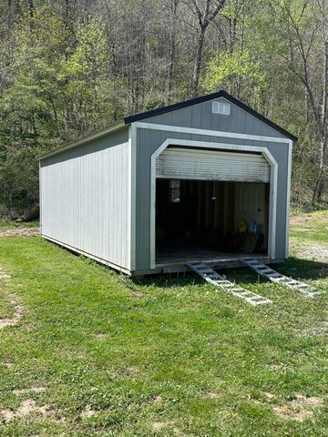 507 Nosco Road, Junction City, KY 40440