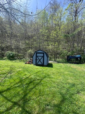 507 Nosco Road, Junction City, KY 40440