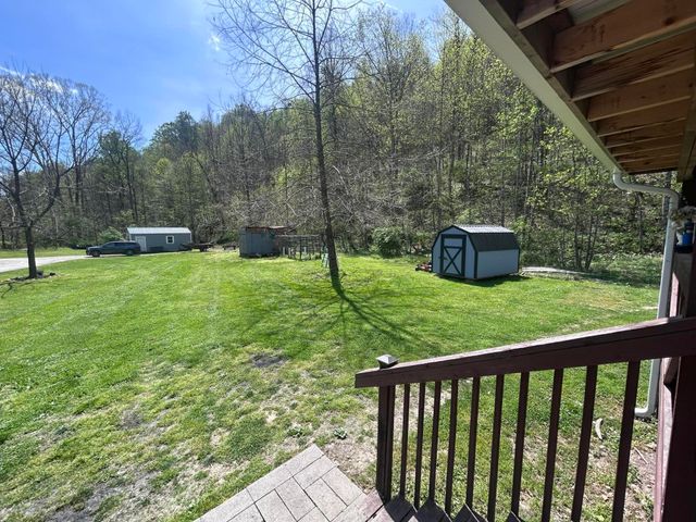 507 Nosco Road, Junction City, KY 40440