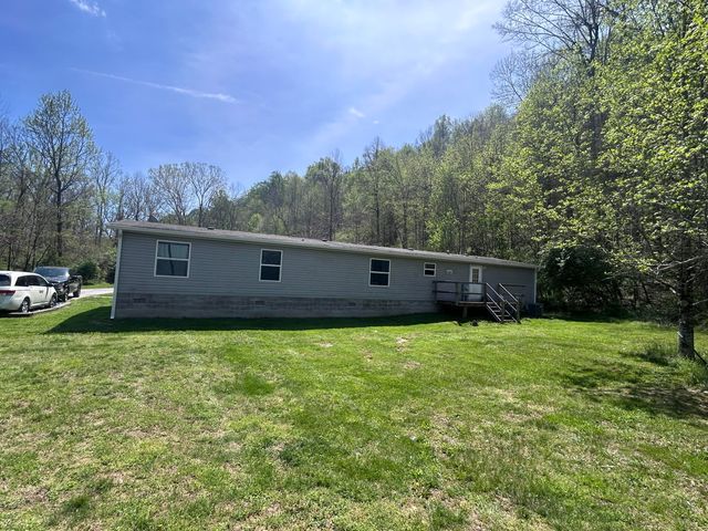 507 Nosco Road, Junction City, KY 40440