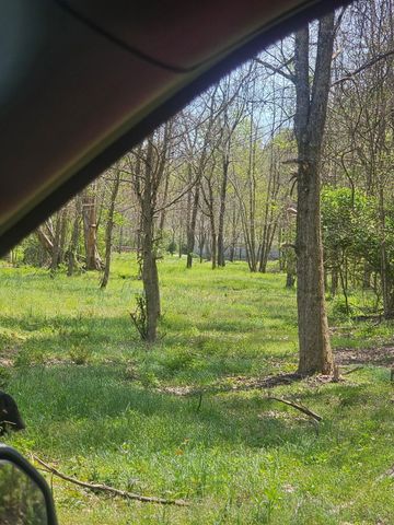 507 Nosco Road, Junction City, KY 40440