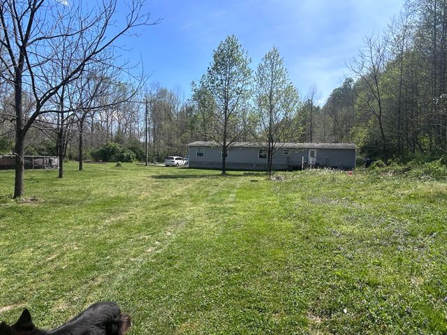 507 Nosco Road, Junction City, KY 40440