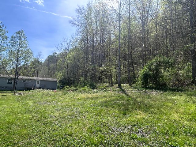 507 Nosco Road, Junction City, KY 40440