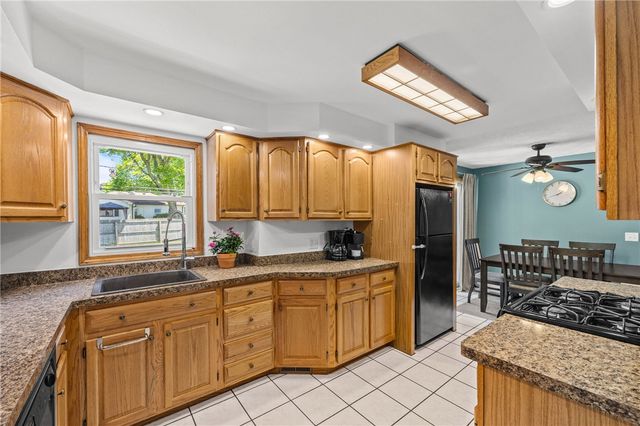 390 Dellwood Road, Greece, NY 14616