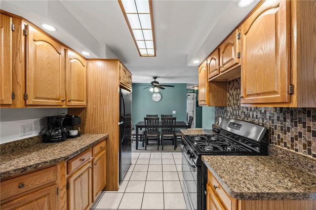 390 Dellwood Road, Greece, NY 14616