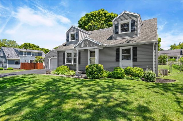390 Dellwood Road, Greece, NY 14616