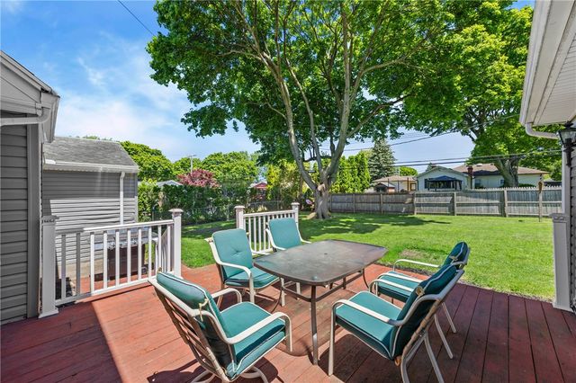 390 Dellwood Road, Greece, NY 14616
