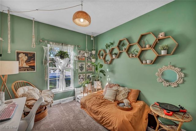 2687 Westminster Lane, Willoughby, OH 44094