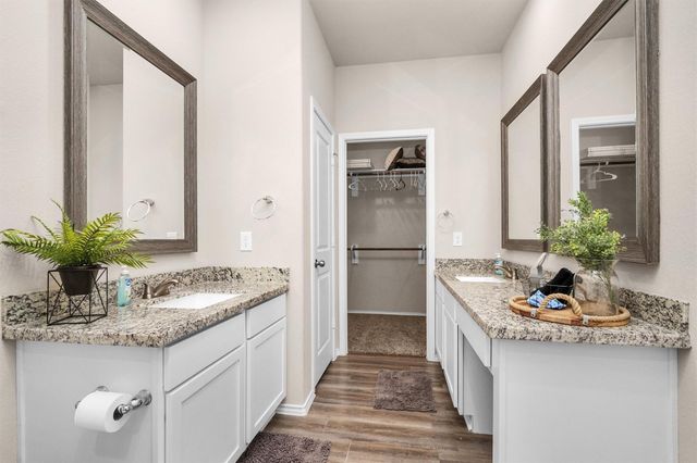 710 Crystal River Road, Conroe, TX 77316