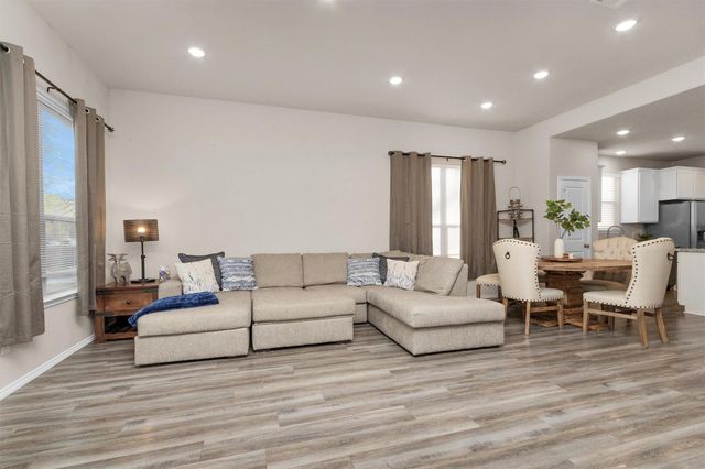 710 Crystal River Road, Conroe, TX 77316