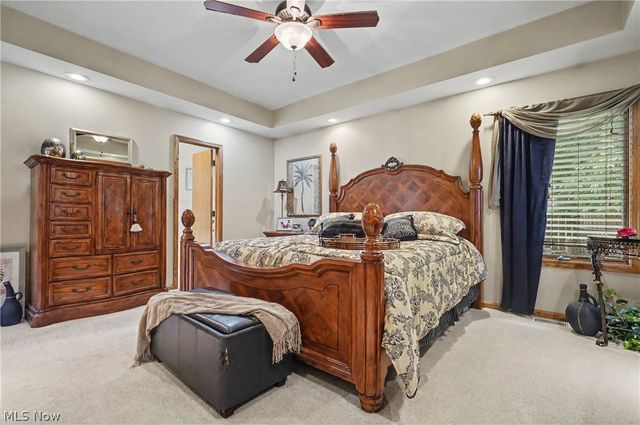 40 W Maple Drive, Seville, OH 44273