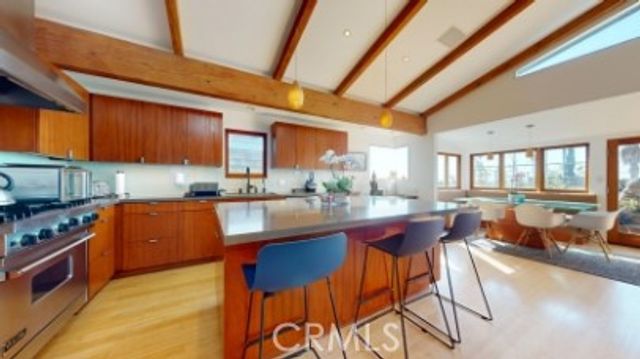 3205 Bayview Drive, Manhattan Beach, CA 90266