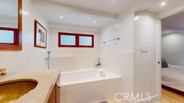 3205 Bayview Drive, Manhattan Beach, CA 90266