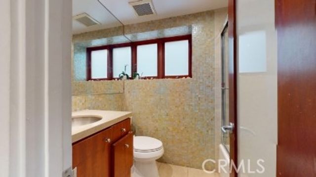 3205 Bayview Drive, Manhattan Beach, CA 90266