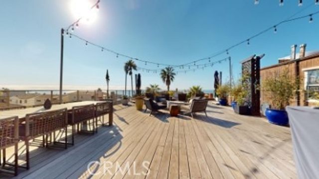 3205 Bayview Drive, Manhattan Beach, CA 90266