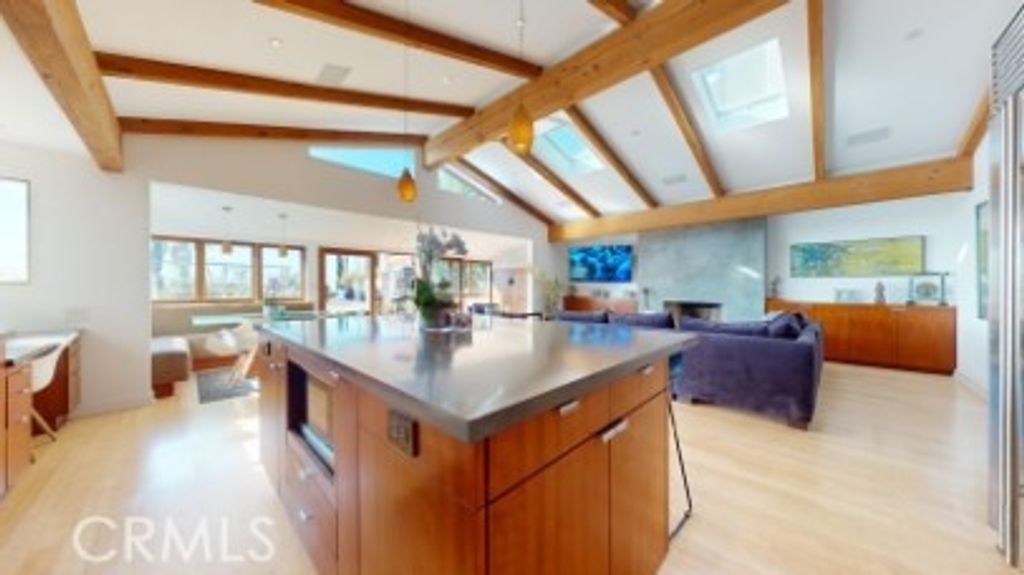 3205 Bayview Drive, Manhattan Beach, CA 90266