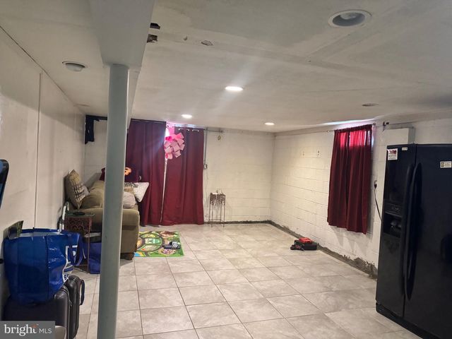 4 ROCKY BROOK CT, Hightstown, NJ 08520
