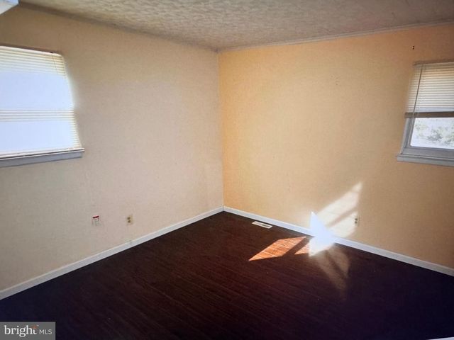 4 ROCKY BROOK CT, Hightstown, NJ 08520