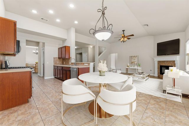 1216 Willowbrook DR, Cedar Park, TX 78613