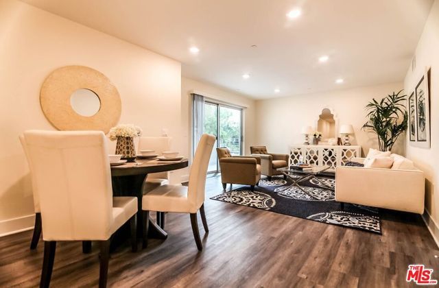 5026 Rosewood Avenue, Los Angeles, CA 90004