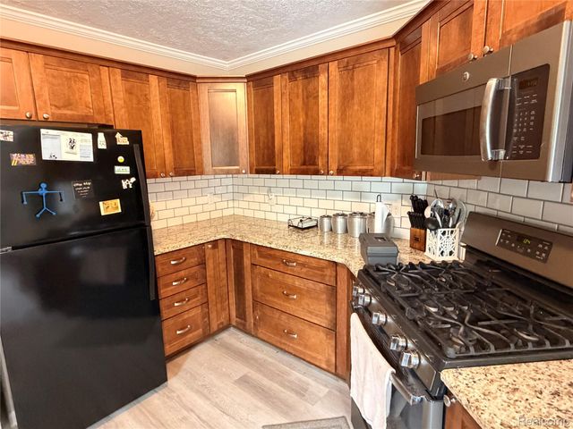 337 Lafayette Street, Manchester Village, MI 48158