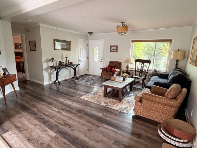 337 Lafayette Street, Manchester Village, MI 48158