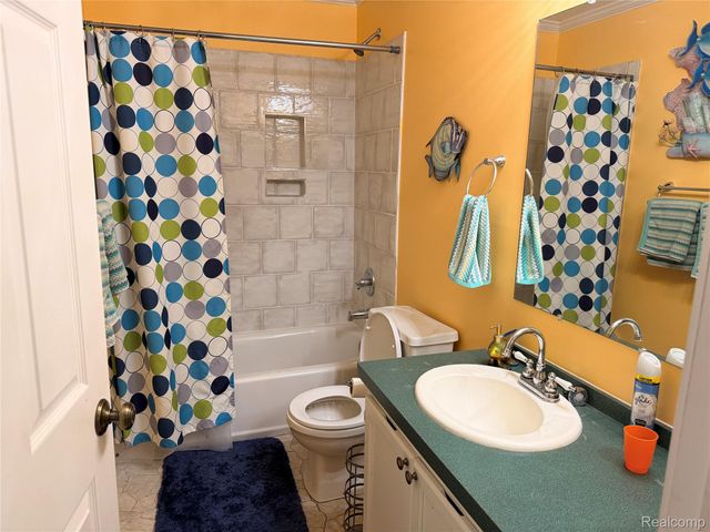 337 Lafayette Street, Manchester Village, MI 48158