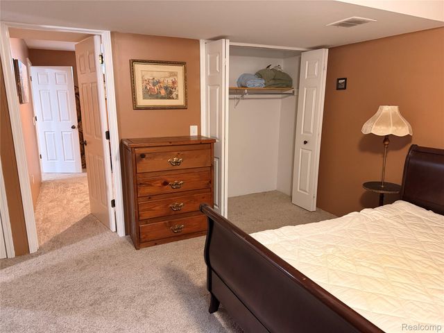 337 Lafayette Street, Manchester Village, MI 48158