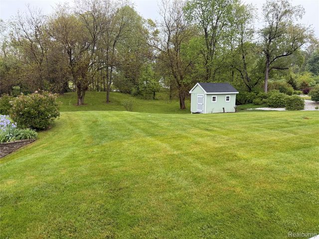 337 Lafayette Street, Manchester Village, MI 48158