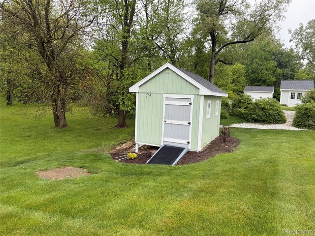 337 Lafayette Street, Manchester Village, MI 48158